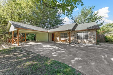 617 N Avenue D, Springtown, TX 76082 - photo 2