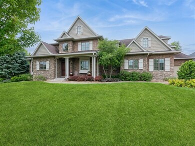 3123 162nd St, Urbandale, IA 50323 - photo 2