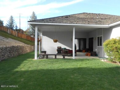 6 N 78th Ave 021