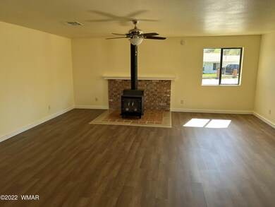 42CAEBB2-4E06-4E81-BB9B-5ADC00DAC75F