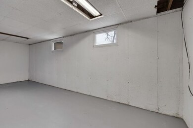 207 Granada Rd, Carpentersville, IL 60110 - photo 6