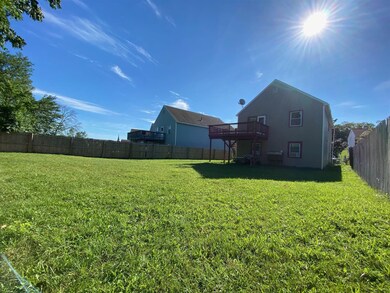 882 Lark Dr, Albany, NY 12210 - photo 3