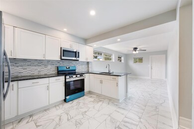 112 Milton St, Lantana, FL 33462 - photo 6