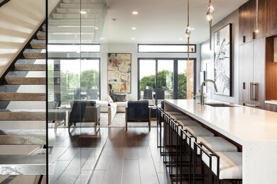 275 N Vine St Salt Lake City-005-090-Vin