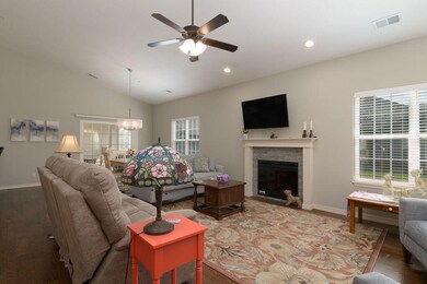 142R.deVillasCirBransonMO(7)