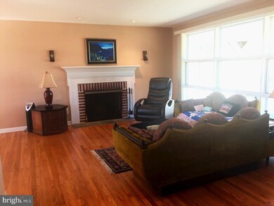 14 Greenbriar Ln, Newtown Square, PA 19073 - photo 3