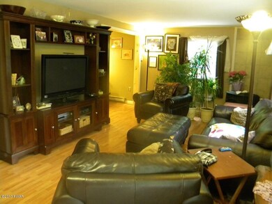 115 Muldovan Dr, Hawley, PA 18428 - photo 3