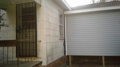 208 N 6th St, Warner Robins, AK 31093 - photo 2