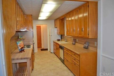 Spacious Kitchen