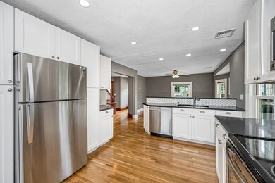 31 Park St unit 2, Wakefield, MA 01880 - photo 3