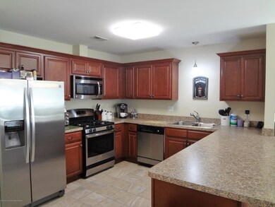 Closer Kitchen