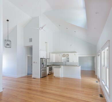 930 LivingRoom1 (1 of 1)