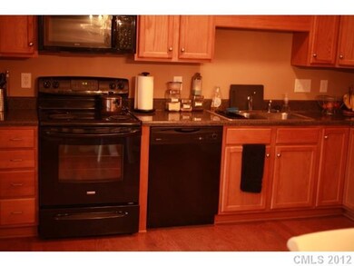 166 Charterhouse Ln, Fort Mill, SC 29715 - photo 4