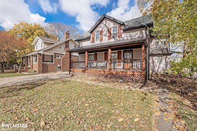 1322 Catalpa Dr, Berkley, MI 48072 - photo 3