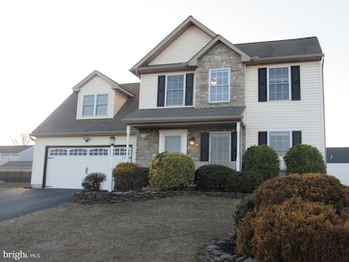 320 Pebble Beach Dr, Mount Wolf, PA 17347 - photo 2