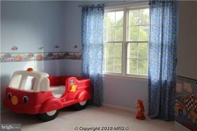 42461 Unicorn Dr, Chantilly, VA 20152 - photo 5