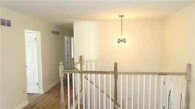 3213 Yvette Ct, Florissant, MO 63031 - photo 4