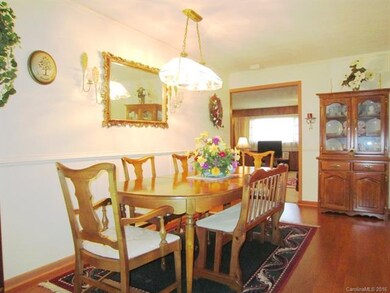 32 Lefler Ln, Candler, NC 28715 - photo 6