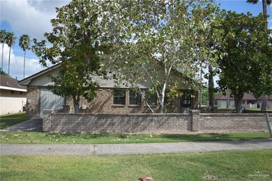 901 Citrus Dr, Alamo, TX 78516 - photo 3