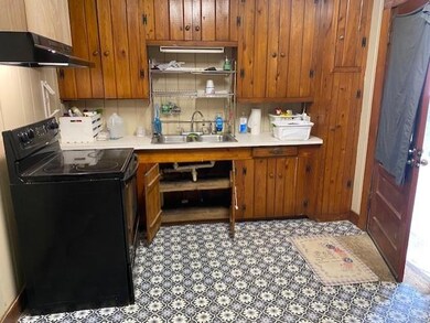 Cottage kitchen