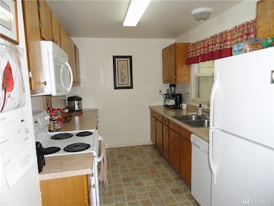 305 Cherry Rd, Winlock, WA 98596 - photo 7