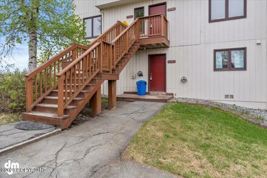 02-Front Exterior_ELI09959