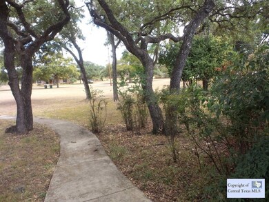 520 Booth Dr, San Marcos, TX 78666 - photo 4