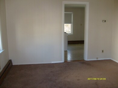 19 Robinson Way, West Warwick, RI 02893 - photo 4