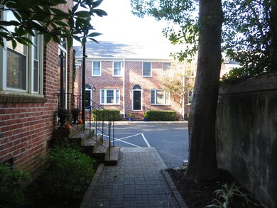 12 George Street B4