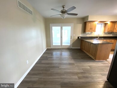 128 Tracy Cir, Laurel, DE 19956 - photo 4