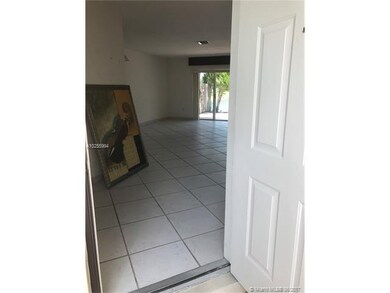 4871 NW 116th Ave, Doral, FL 33178 - photo 2