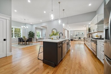 42 Warren Ave unit A, Woburn, MA 01801 - photo 3