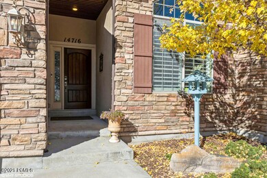 02_14716STraverseViewCt_572_FrontView_Hi