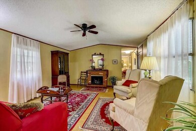 14 East Ave, Belleville, WI 53508 - photo 2