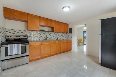 1st floor kitchen 