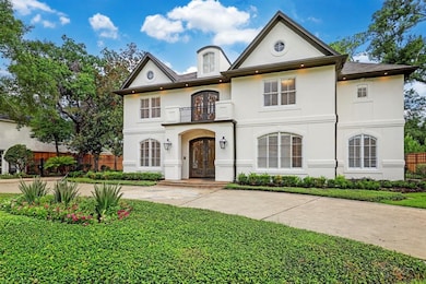 11905 Heritage Ln, Houston, TX 77024 - photo 2