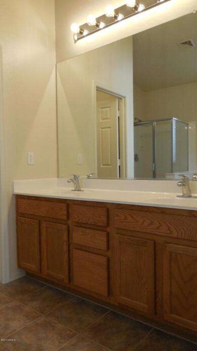 Master Bath with 2 Sinks