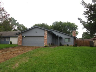 16931 Creek Line Dr, Friendswood, TX 77546 - photo 3