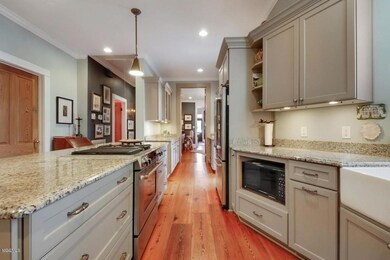 106 Carroll Avenue - 04