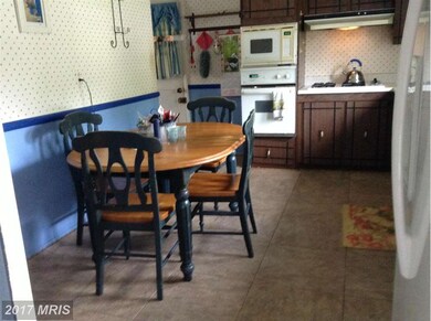 500 Deacon Brook Cir, Reisterstown, MD 21136 - photo 3