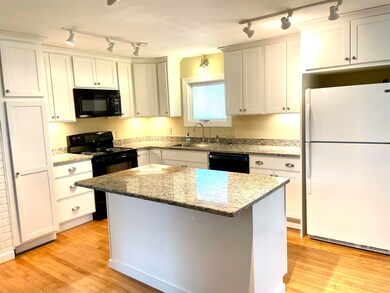 27 Grove St, Concord, NH 03301 - photo 3