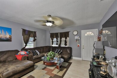 7210 Rhode Island Dr, Tampa, FL 33619 - photo 4