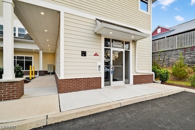 692 US Highway 206 unit 202, Hillsborough, NJ 08844 - photo 3