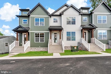 414 E 7th Ave, Ranson, WV 25438 - photo 2