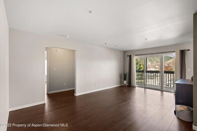 790CastleValley#H_DASH_22042805
