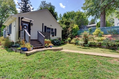 34 N Railroad Ave, Mahwah, NJ 07430 - photo 2