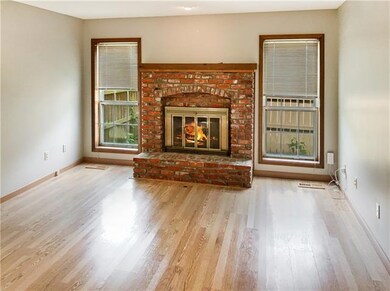 9938 Edelweiss Cir, Shawnee, KS 66203 - photo 5