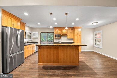 1813 Glade Ct, Annapolis, MD 21403 - photo 6