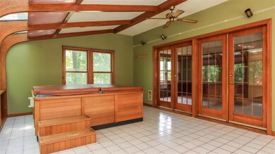 21 Cathedral Cir, Nashua, NH 03063 - photo 2