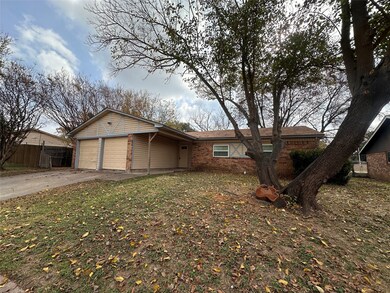 2812 Eddie Place, Fort Worth, TX 76140 - photo 2